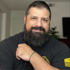 Meet your Posher, Ernesto